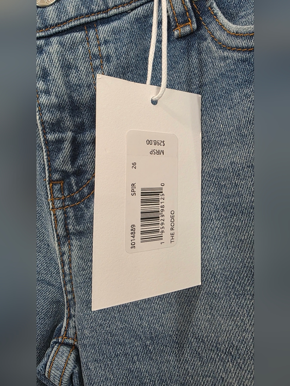 Frame The Rodeo Jeans - Picture 5 of 11